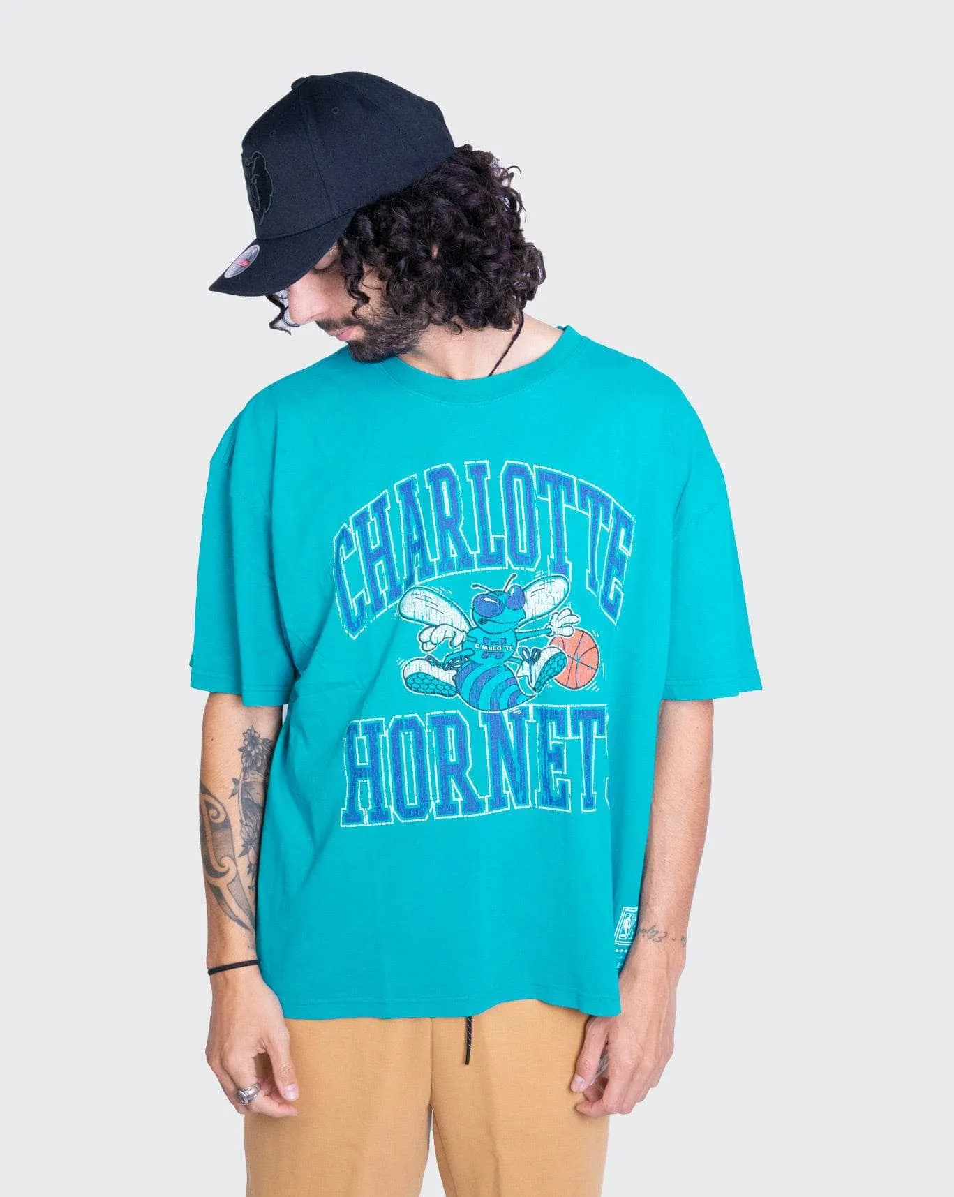 Mitchell & Ness Vintage HWC Ivy Arch CLR Hornets Tee