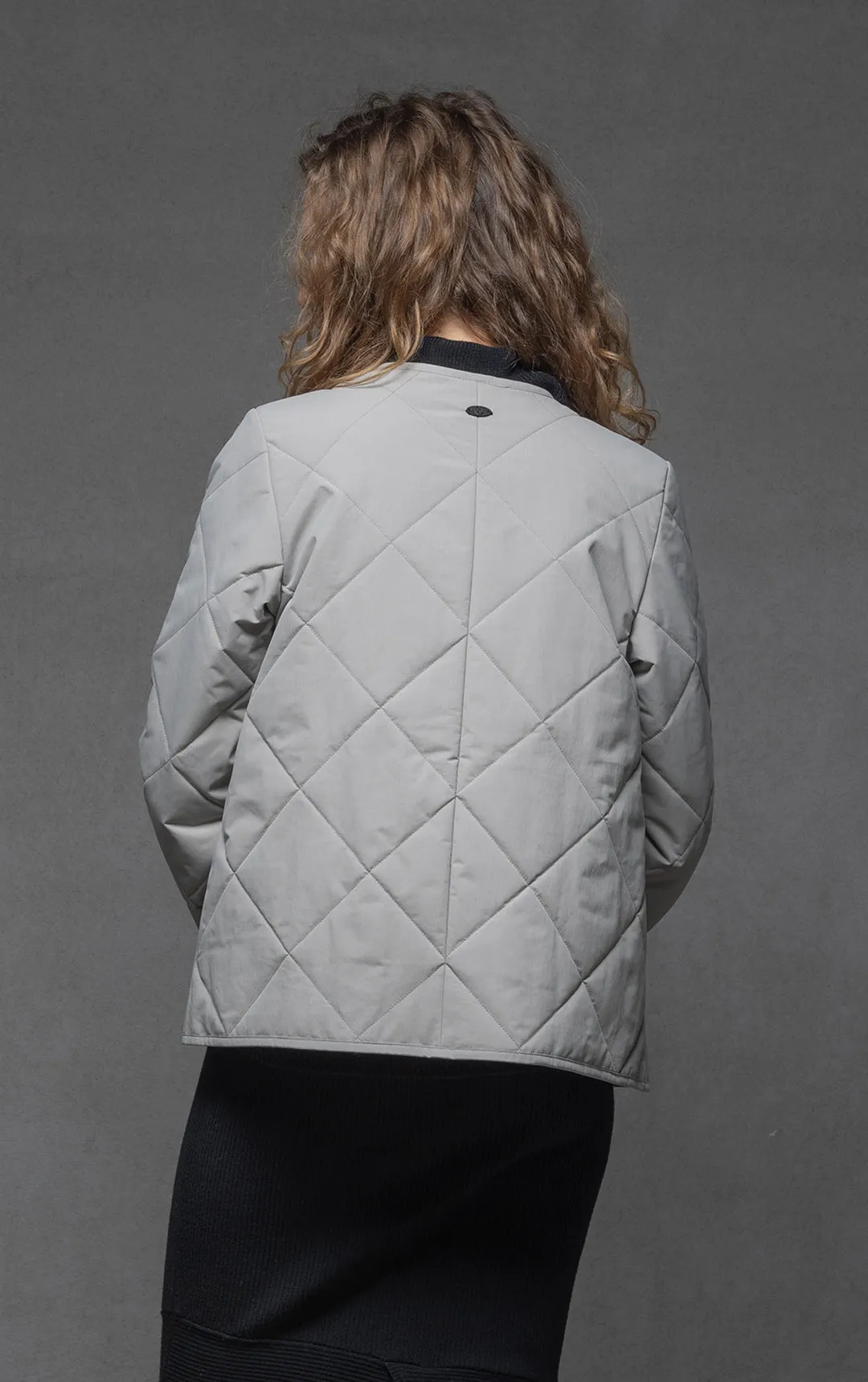 QUILTED PRIMALOFT CROPPED JACKET