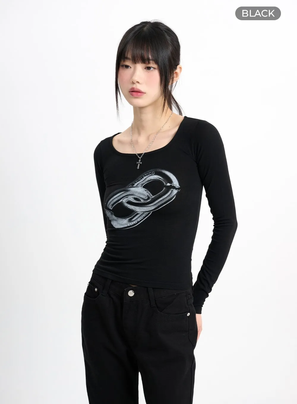 Round Neck Graphic Long Sleeve CM415