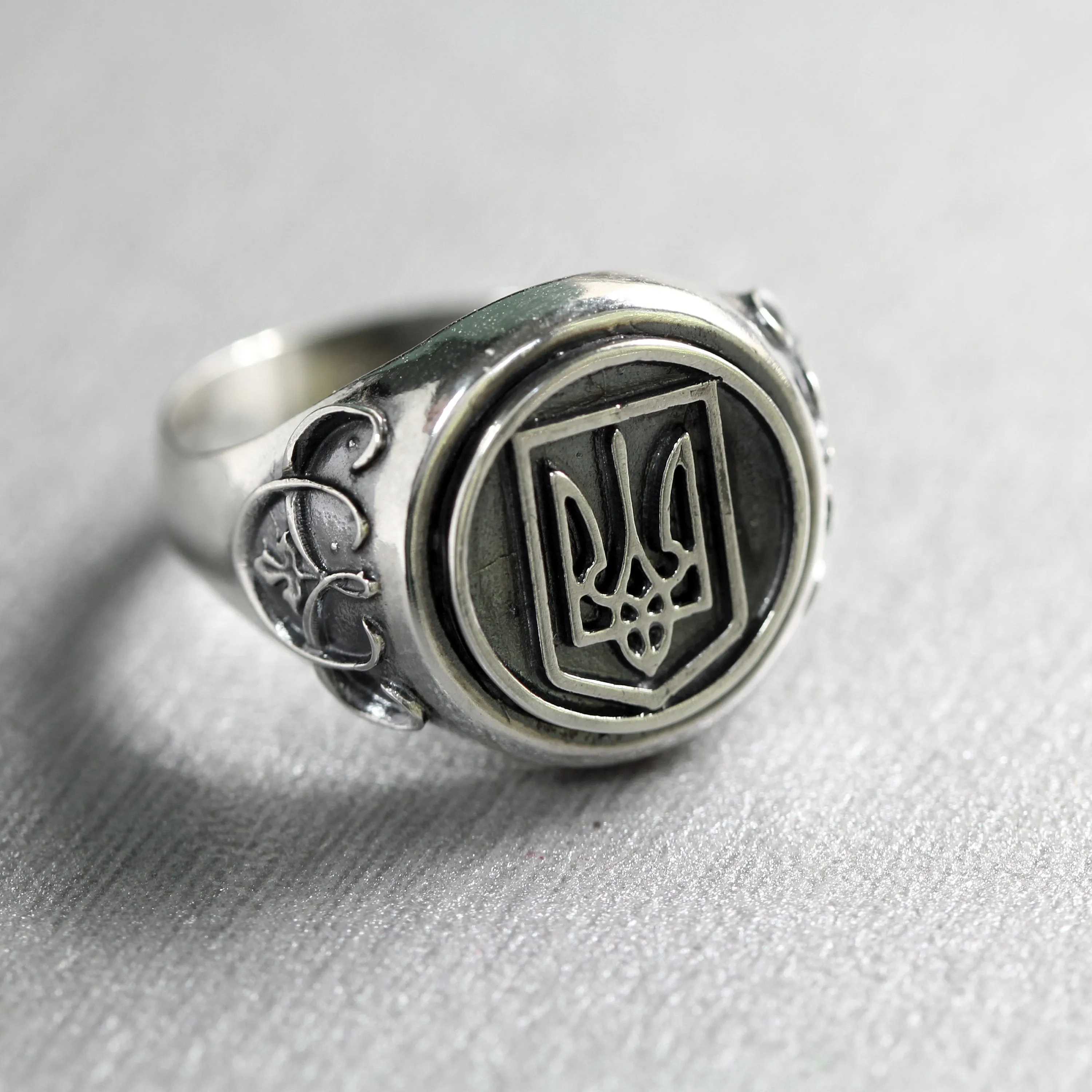 Ukrainian Trident Tryzub Trizub Symbol Unisex Ring Silver 925